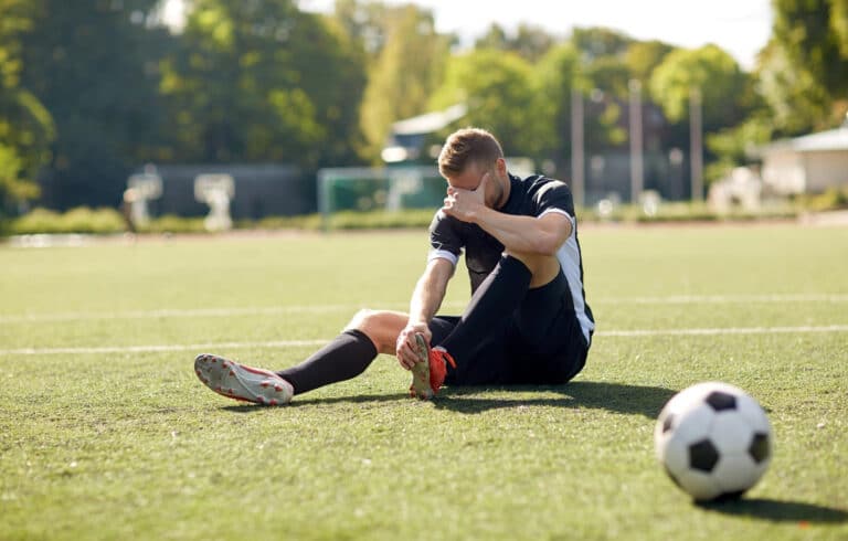 sportunfall beim fussball wer zahlt